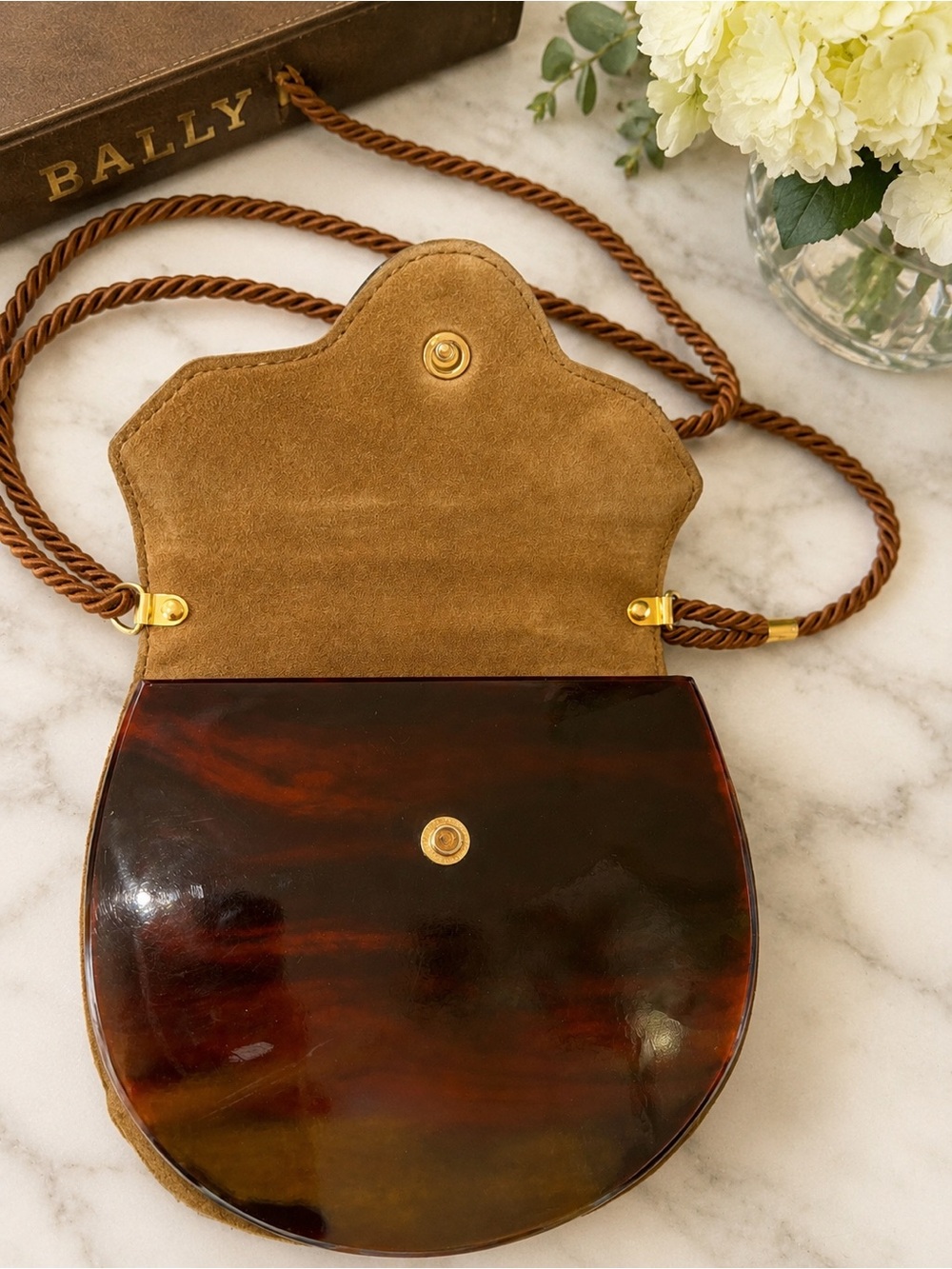 Vintage | Bally Brown Suede Lucite Acrylic Accordion Crossbody Bag | Rare - Picture 2 of 14